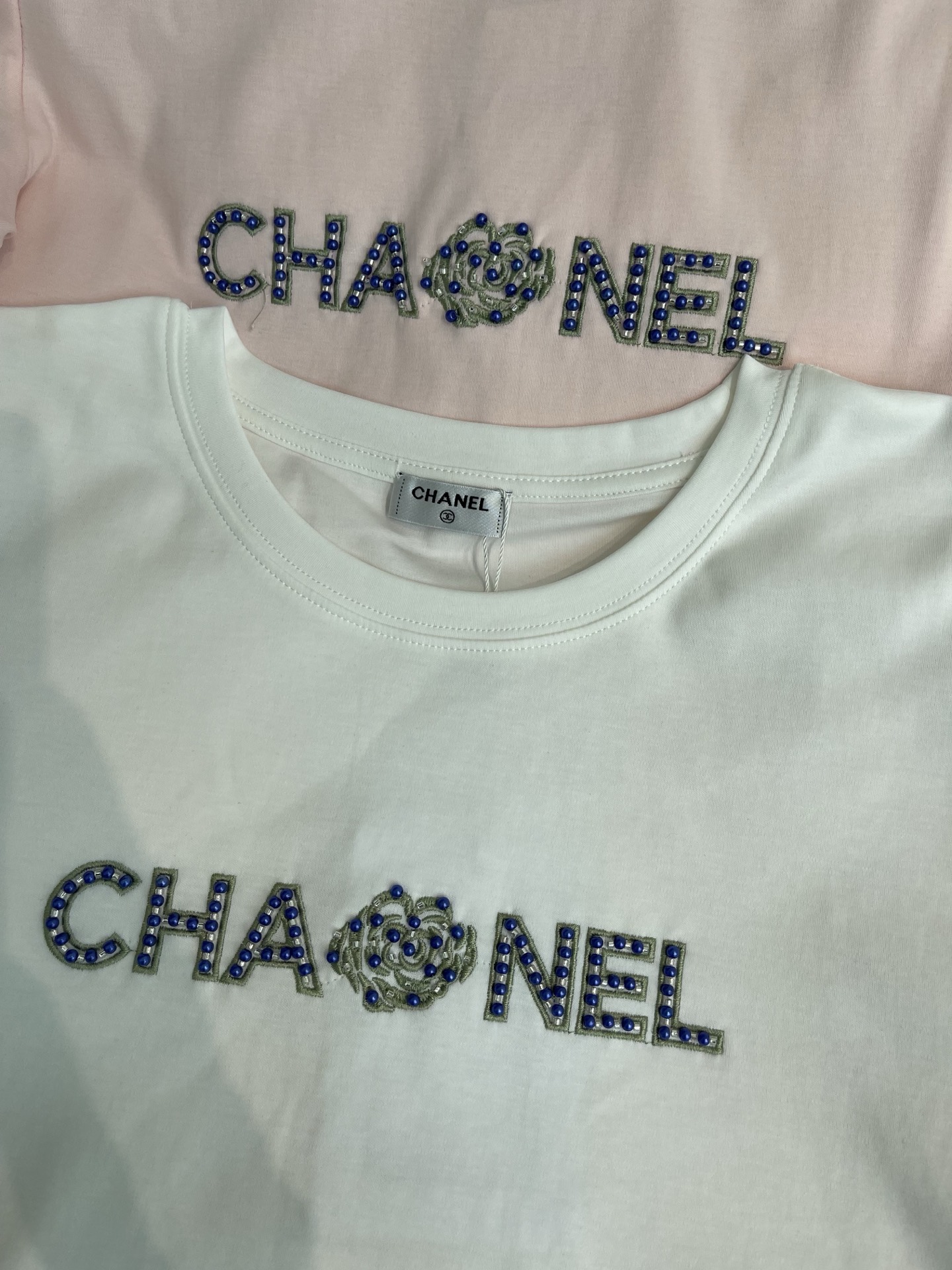 Women's short sleeves